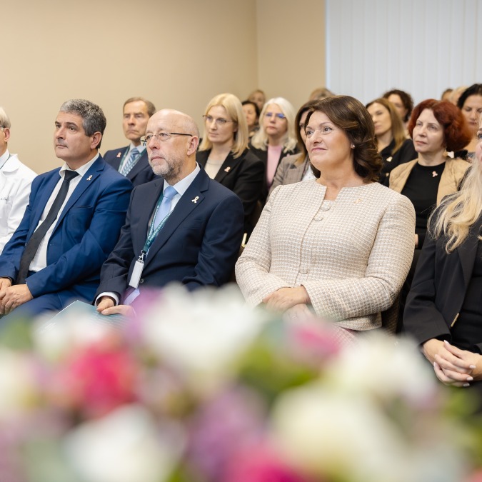 Diana Nausėdienė vizitą KUL skyrė krūties vėžio prevencijai