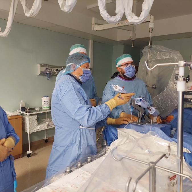 KUL pradėjo taikyti pažangiausią dviburio vožtuvo nesandarumo gydymą