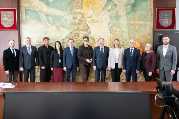 Su Seimo nariais diskutuota apie gydytojų rengimą Klaipėdoje 0002